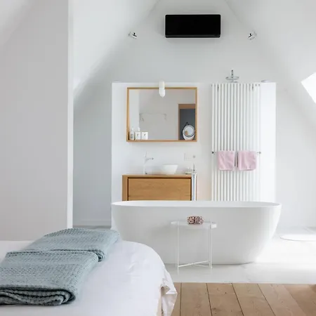 לינה וארוחת בוקר Summertime